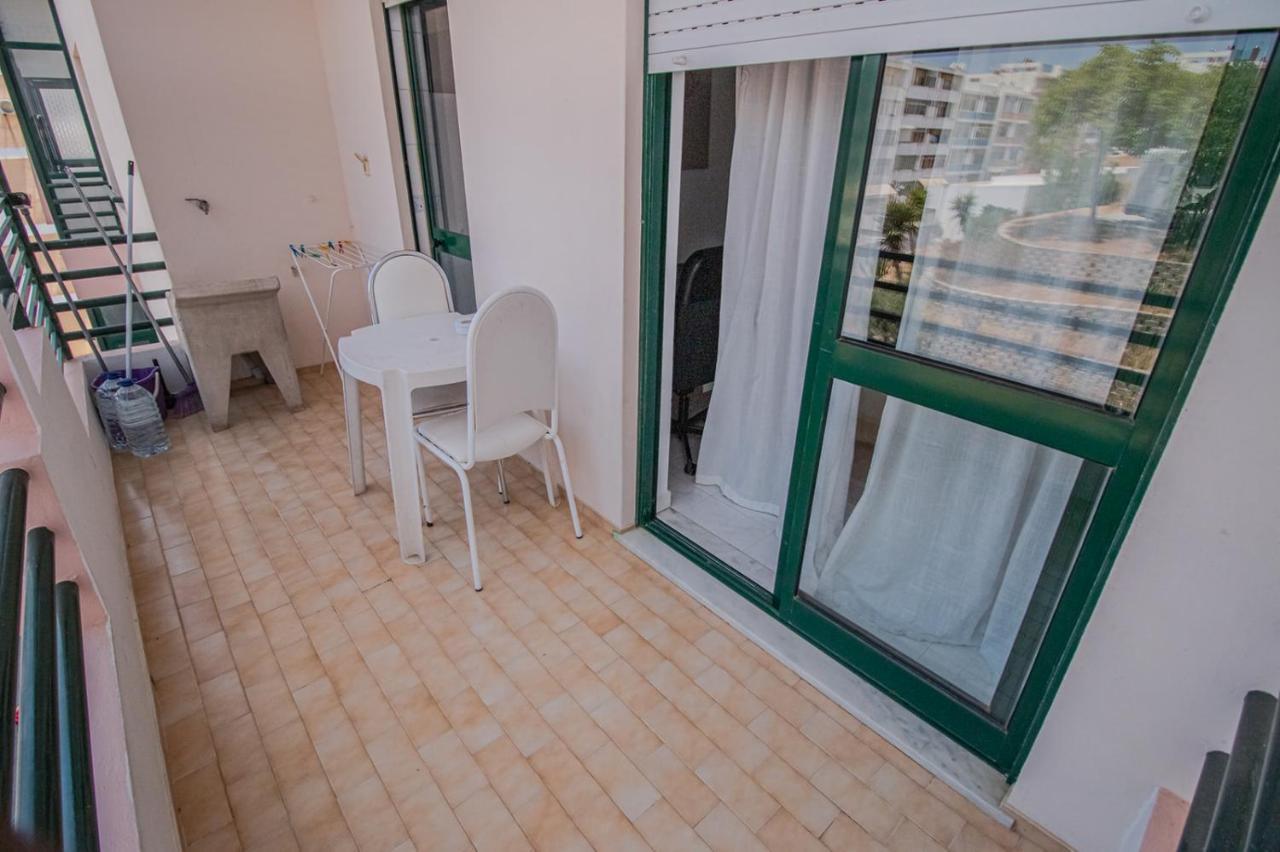 Charming Private Rooms In An Apartment A1 Penha - 파로 외부 사진