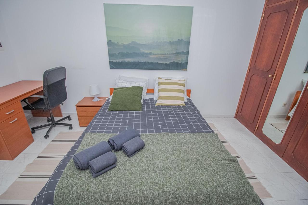 Charming Private Rooms In An Apartment A1 Penha - 파로 외부 사진