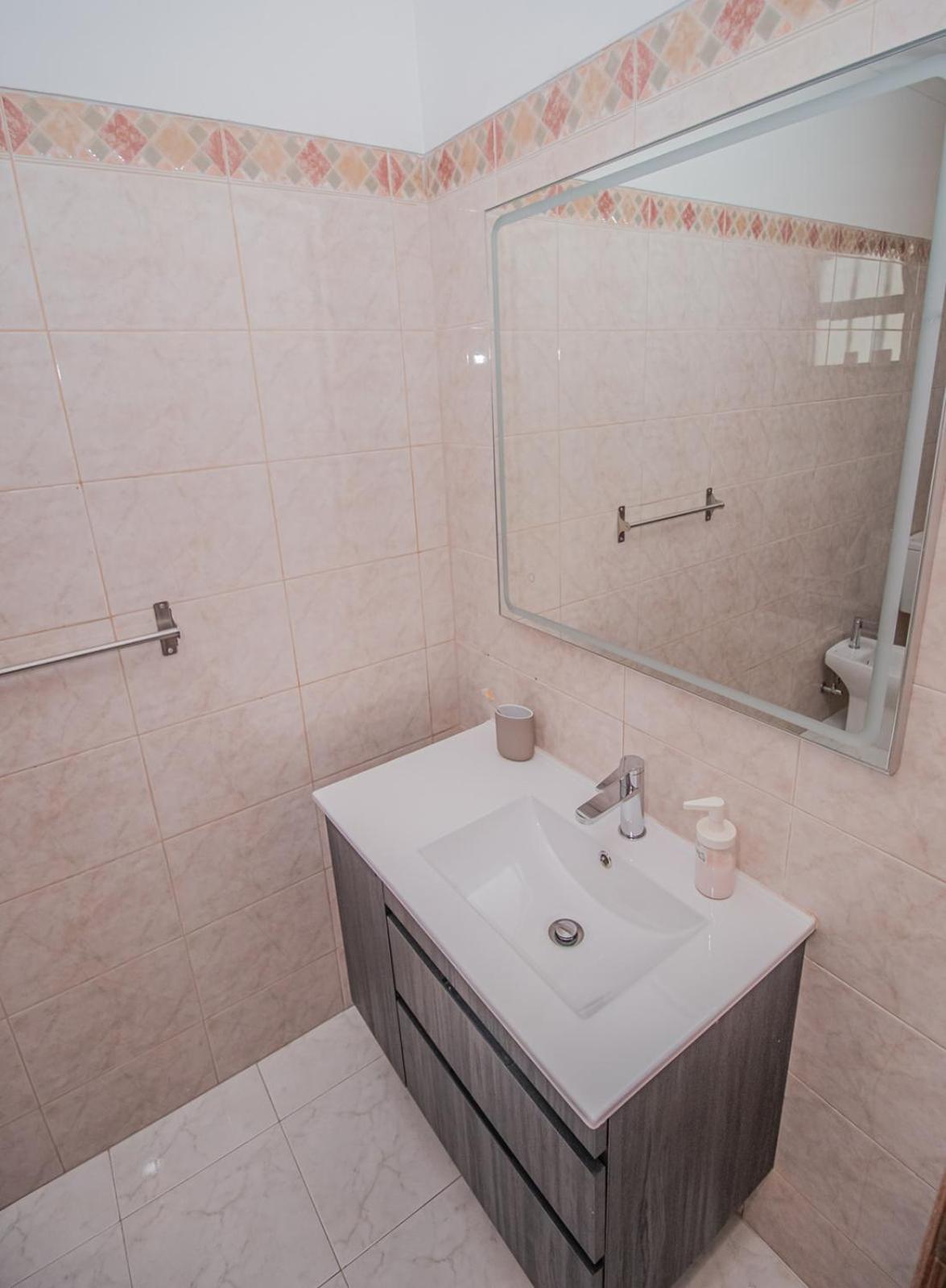 Charming Private Rooms In An Apartment A1 Penha - 파로 외부 사진